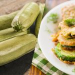 Zucchini dalam adunan ini adalah yang pertama disapu dari meja: